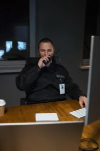 Trabajo nocturno con ingresos extra (seguridad y vigilancia)