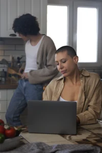 3 sitios web poco conocidos para ayudarte a trabajar desde casa con total libertad